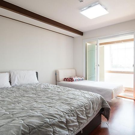 White Dream Pension Чечжу Екстер'єр фото