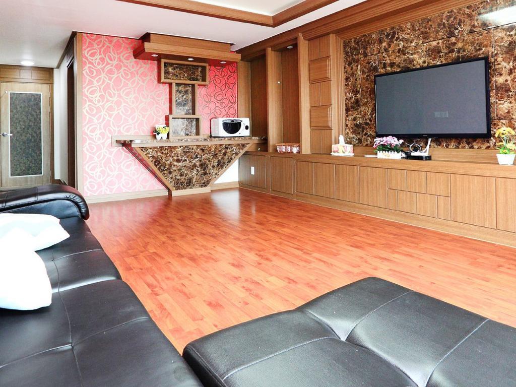 White Dream Pension Чечжу Екстер'єр фото