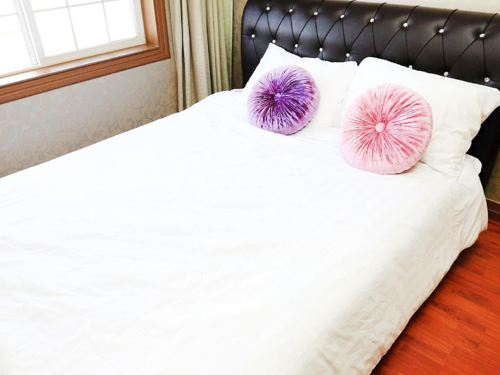 White Dream Pension Чечжу Екстер'єр фото