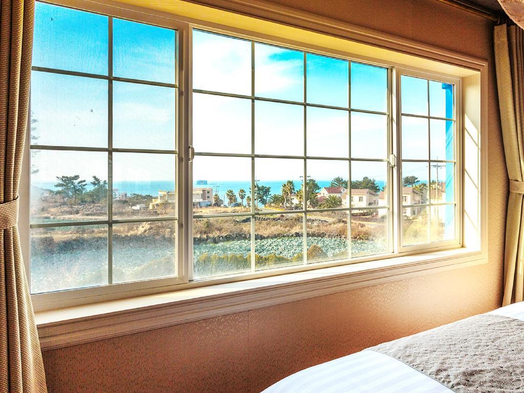 White Dream Pension Чечжу Екстер'єр фото