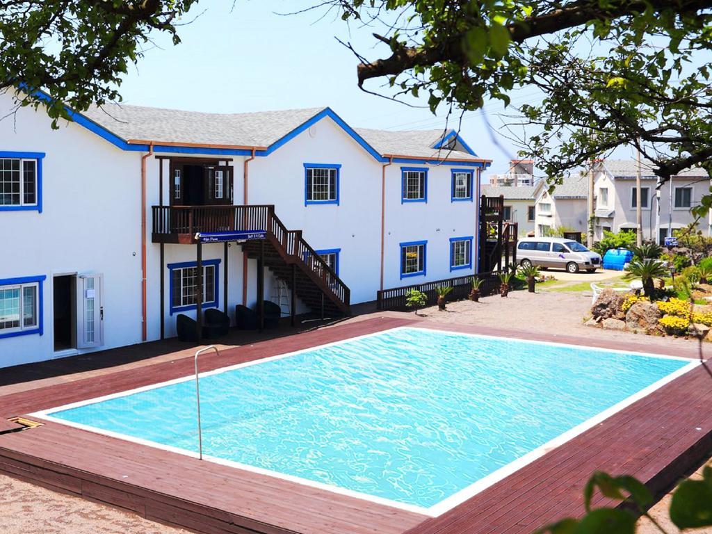 White Dream Pension Чечжу Екстер'єр фото