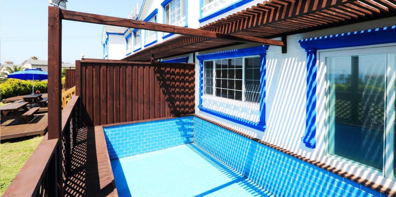 White Dream Pension Чечжу Екстер'єр фото