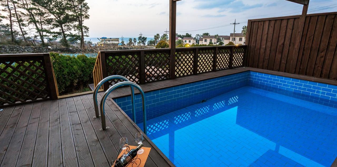 White Dream Pension Чечжу Екстер'єр фото